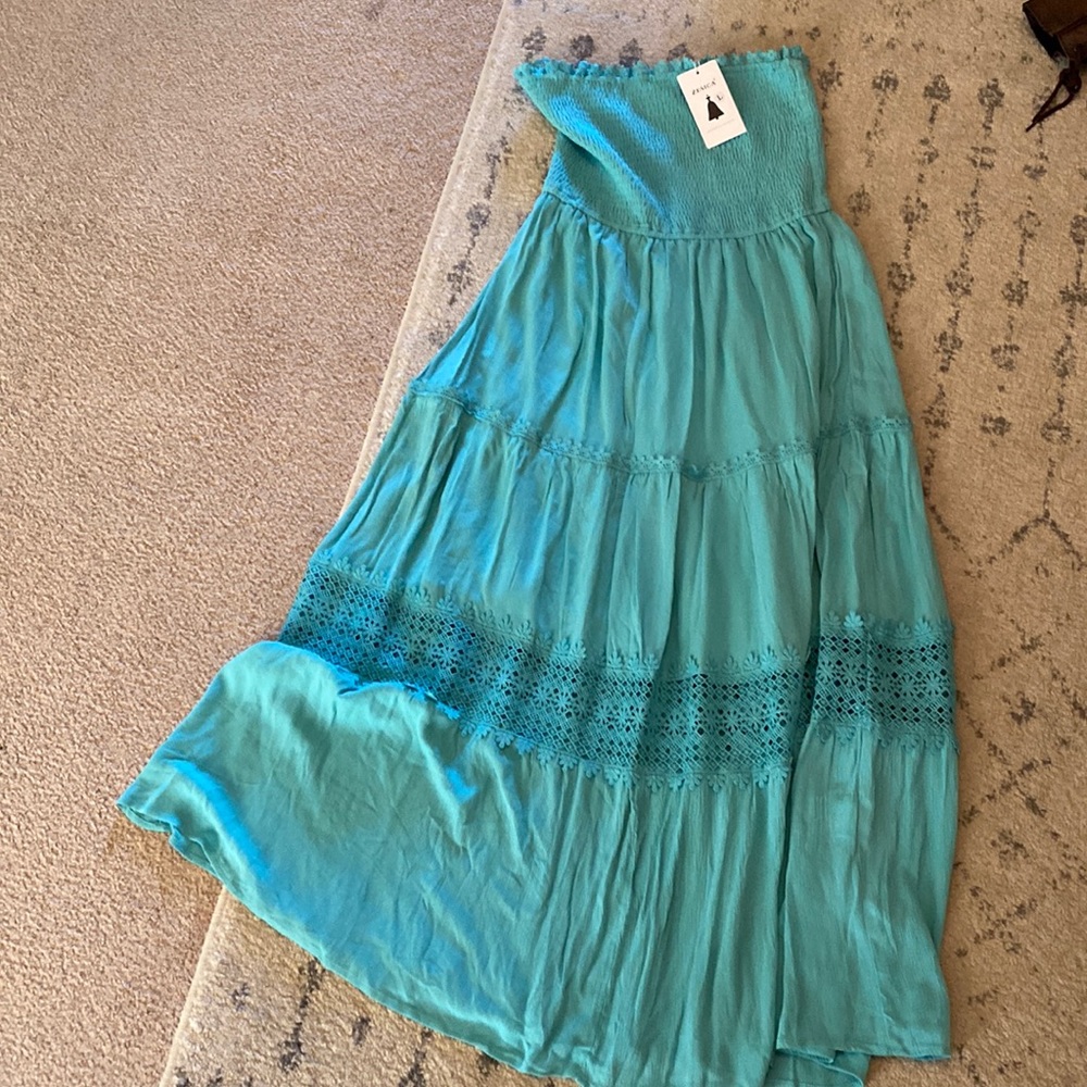 Women’s dress
